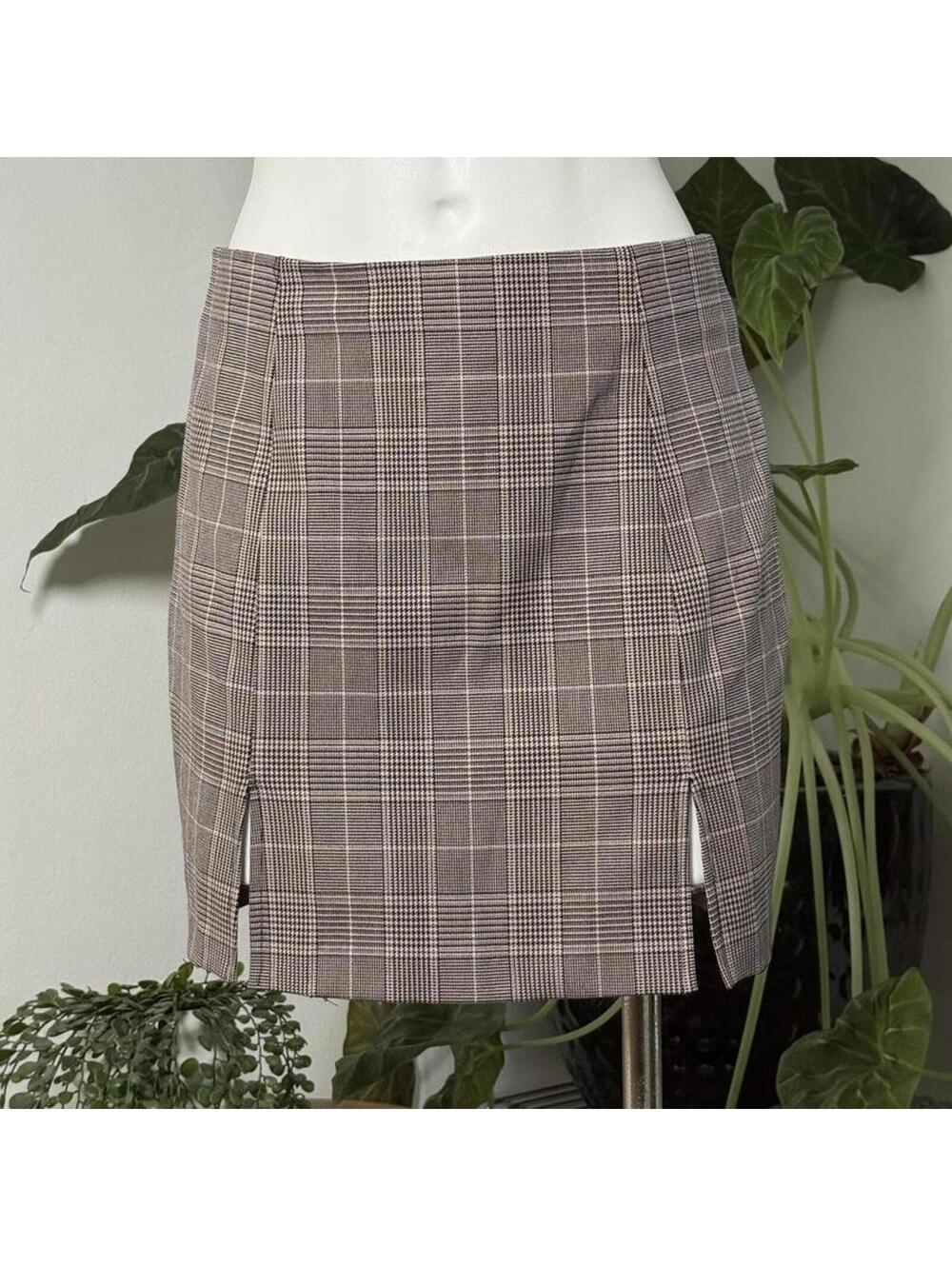 Aritzia Sunday Best brown plaid mini skirt with slit